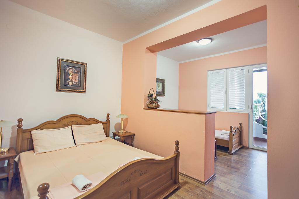 Apartments Atlantis Dobra Voda Room photo
